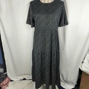 Influence Black w/White Spots Short Sleeve Tiered Skirt Maxi Dress Size 10
